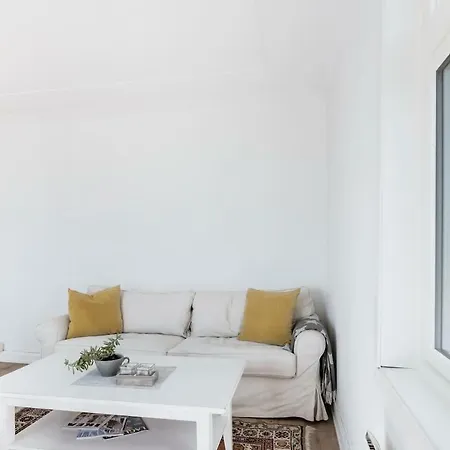 아파트 Posh Area, Amazing Panorama View + Balcony,parking 3br 베르겐