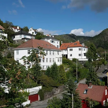 Posh Area, Amazing Panorama View + Balcony,parking 3br